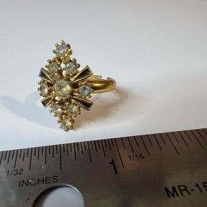 Elegant Gold and Silver Women's Ring